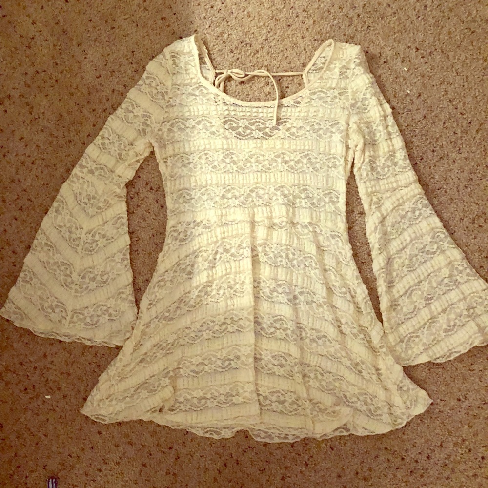 Lace bell sleeve blouse